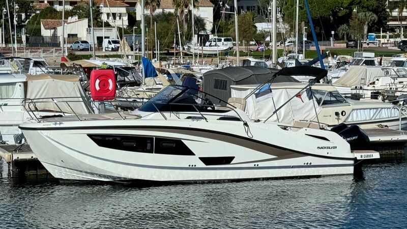 QUICKSILVER 875 SUNDECK 